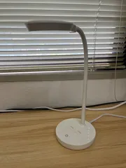 ニトリ　LEDデスクライト　LED   ライト　ホワイトライトのサムネイル