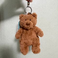 美品 レア バーバリー ラビット グラフィティ チャーム - メルカリ