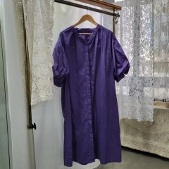 美品 tener.aulaリネンドルマンタック入り Vネックワンピース パープル 