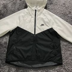 NIKE オーバーサイズド ウィンドランナージャケット ブラック M - メルカリ