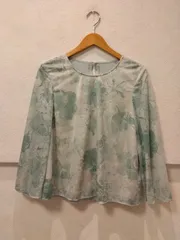 M4  ピノーレ　PINORE   トップス　グリーン　お花柄のサムネイル
