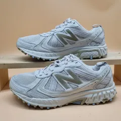 ニューバランス 410 v5トレイル スニーカー 240