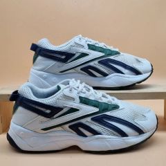 Reebok ENERGEN PLUS 2 28cm 未使用 白 元箱付 - メルカリ