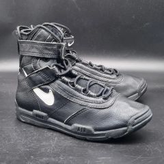 NIKE air max box ボクシングシューズ ジムトレ 定価24750円 - メルカリ