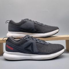 黒子のバスケ Reebok BANDAI ランニングシューズ 青峰 リーボック