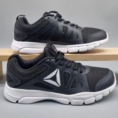 黒子のバスケ Reebok BANDAI ランニングシューズ 青峰 リーボック
