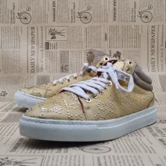 MCM ゴールド スタッズ レディーススニーカー 37 230のサムネイル