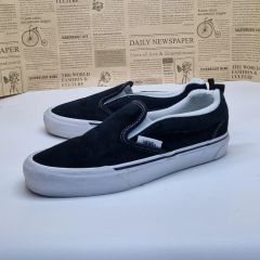 廃盤モデル VANS x ANTI HERO SLIP-ON 28 - メルカリ