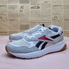 新品未使用】リーボックロイヤル ダソニック2（ROYAL DASHONIC2 