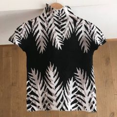 美品 me ISSEY MIYAKE ミー イッセイミヤケ トップスF - メルカリ