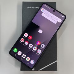 Galaxy Z Flip7 256G 箱あり カバー付き 正常動作・初期化済み - メルカリ