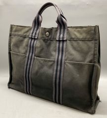 HERMES エルメス 24 faubourg ポーチ ノベルティ - メルカリ