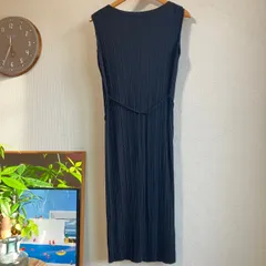 在庫1点限り【新品✨タグ付🏷️】UNIQLO ユニクロ Mサイズ プリーツ ワンピース ノースリーブ ブラック