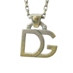 DG シルバー ロゴチャーム ネックレストップ - メルカリ