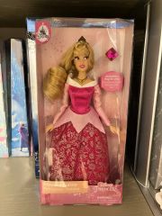 ディズニーフィギュア 5000体限定品 オルゴール 眠れる森の美女