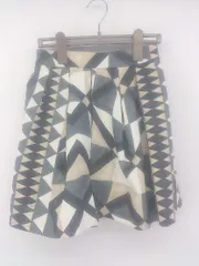 ◇ LAGUNAMOON ラグナムーン 総柄 ショートパンツ サイズS グレー系 マルチ レディース E  【1304050008474】のサムネイル
