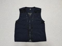 NIKE ACG ベスト BQ7290-010 Lサイズ ブラック 美品 - メルカリ