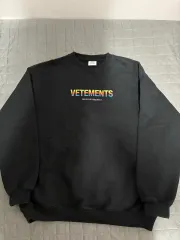 M VETEMENTS ヴェトモン レインボー ロゴ スウェット Tシャツのサムネイル
