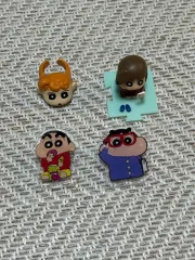 まとめ)クレヨンしんちゃん フィギュア ガチャ アクリル バッジ セット