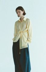 Eaphi SHEER FLAT COLLAR BLOUSE - メルカリ