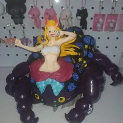 3 2) ONE PIECE 一番くじ ブラックマリア D賞 フィギュア