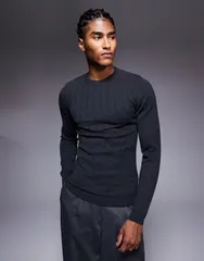 エイソス メンズ アウター ニット・セーター Tシャツ ニット ASOS DESIGN muscle fit long sleeve knit rib Tshirt in charcoal Charcのサムネイル