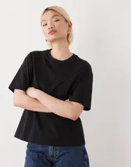 モンキ レディース トップス Tシャツ Monki Ash boxy tee Black ブラックのサムネイル