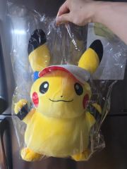 韓国限定】ポケモンラン ピカチュウ ぬいぐるみ 限定品 - メルカリ