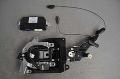ベンツS550 トランクアクチュエーター　中古　A231 750 13 00 ベンツS550 トランクアクチュエーター 中古 A231 750 13 00 - メルカリ