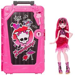 洋書「モンスター・ハイ キャラクター図鑑」Monster High - メルカリ