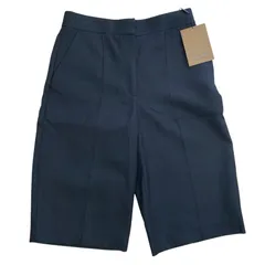 未使用 BURBERRY バーバリー ハーフパンツ ショートパンツ ボトムス コットン ブラック 8039278[サイズ40] 洗練 高級感 モード ラグジュアリー スタイリッシュ 快適 都会的 上品 人気のサムネイル