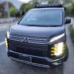 新車外し未使用】新型デリカD5 純正品フロントグリル アイライン