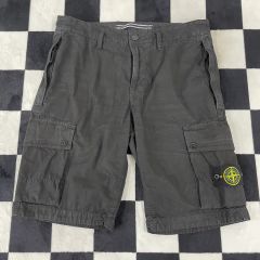 Stone Island カーキ ハーフパンツW29 - メルカリ