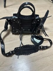 日本未発売】ダーク系 バイカースタッズ トート 大容量2way時計 