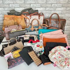 COACH】バッグ2点 財布6点 キーケース まとめ売り - メルカリ