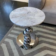 フクちゃん様専用です。Cassina BOBOLI テーブル 定価199万 - メルカリ