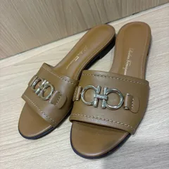 OG264642011　サルヴァトーレフェラガモ　Ferragamo　ガンチーニ フラットサンダル　レザー　ブラウンのサムネイル