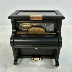 Discretionオルゴール付ピアノ型ジュエリーボックス♪浪漫飛行 - メルカリ