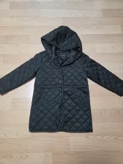 GUESS キッズ フード キルティング ジャケット 120号のサムネイル