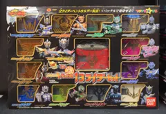 バンダイ 変身ベルト 仮面ライダー龍騎 Vバックル13ライダーセット