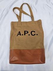 値下げ中 A.P.C アクセルスモールトートバッグ - メルカリ