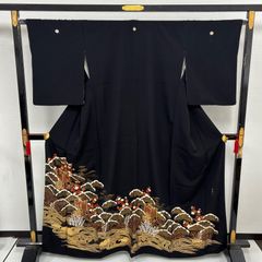 難あり新品未使用 着物黒留袖 松の柄未仕立て 正絹 メルカリ市期間限定 