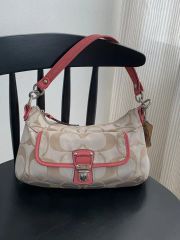 COACH コーチ ソーホー アクセサリーポーチ レッド 6362 - メルカリ