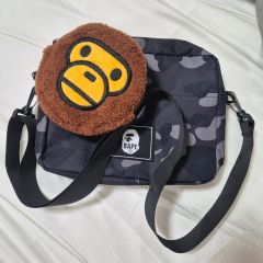 希少」A・BATHING APE ショルダーバッグ BAPE フリースバック - メルカリ