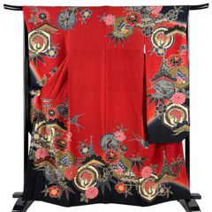 振袖 正絹 花柄 赤 黒 裄69㎝ 裄長 成人式 中古 山本寛斎 D-96 - メルカリ