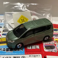 【トミカ】日産 セレナ (4代目・C26型／グリーン(黄緑)) ／ 未使用（検品開封のみ／丁寧開封品）標識付き 箱あり 美品 【状態ランクA】　NISSAN SERENAのサムネイル
