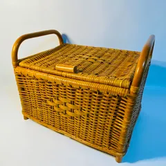 ラタン 籐 籠 蓋付 フタ 脚付 W50cm D37cm H41cm バスケット カゴ かご 送料込み フォロー割 クーポンご利用可能 お値引き交渉可能 一点限り