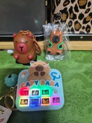 カピバラさん×けいおん!! ストラップ付キーホルダー 5種セット - メルカリ