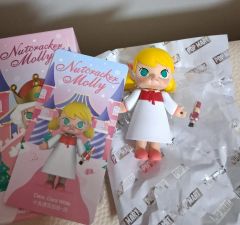 POP MART Molly Nutcracker フィギュア 値下げ - メルカリ