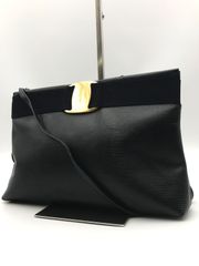 ◇美品◇フェラガモ ヴァラ クロスボディバッグ ブラック ゴールド金具